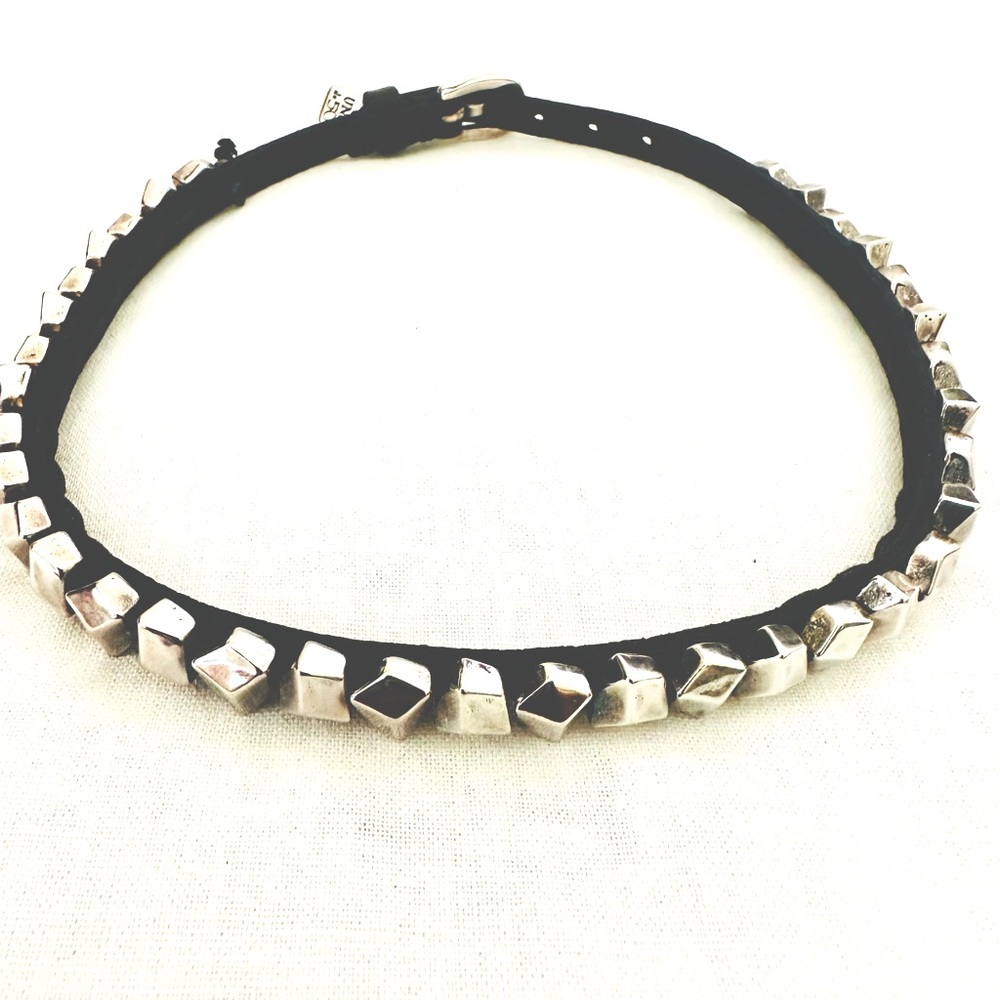 Uno de 50 Ice Cubes Studded Leather Choker
